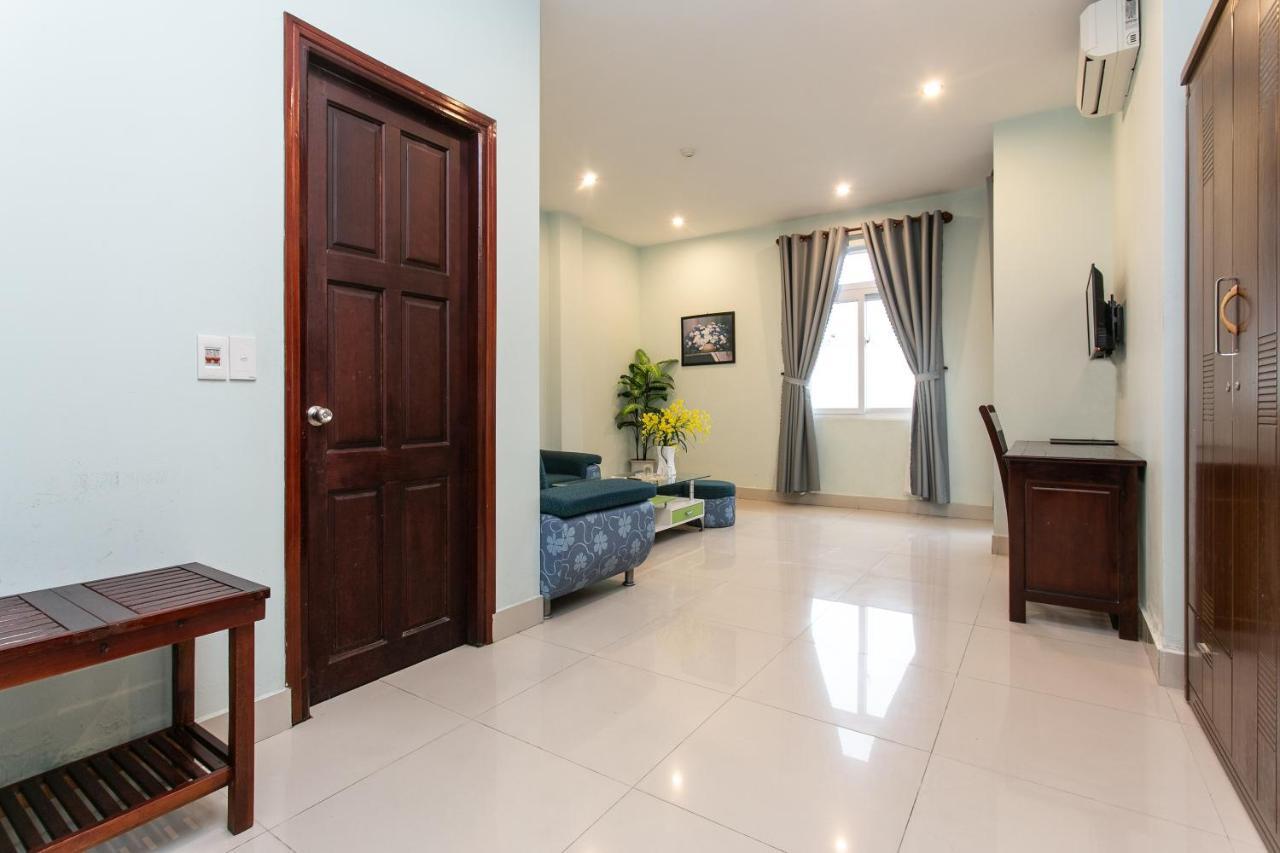 Oyo 557 Phi Yen Hotel Дананг Екстер'єр фото